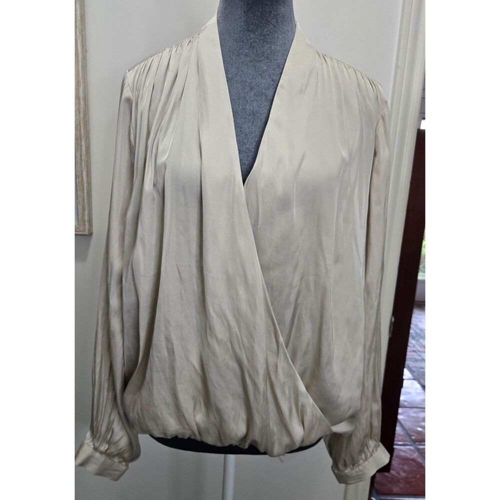 Old Navy Cream Surplice Blouse Women’s L Long Sleeve Draped V‑Neck Dressy Top